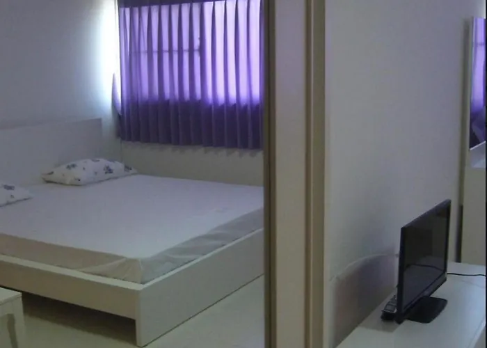 Guest house Thailand Taxiapartment Hostel, Air Conditioning And Free Wifi